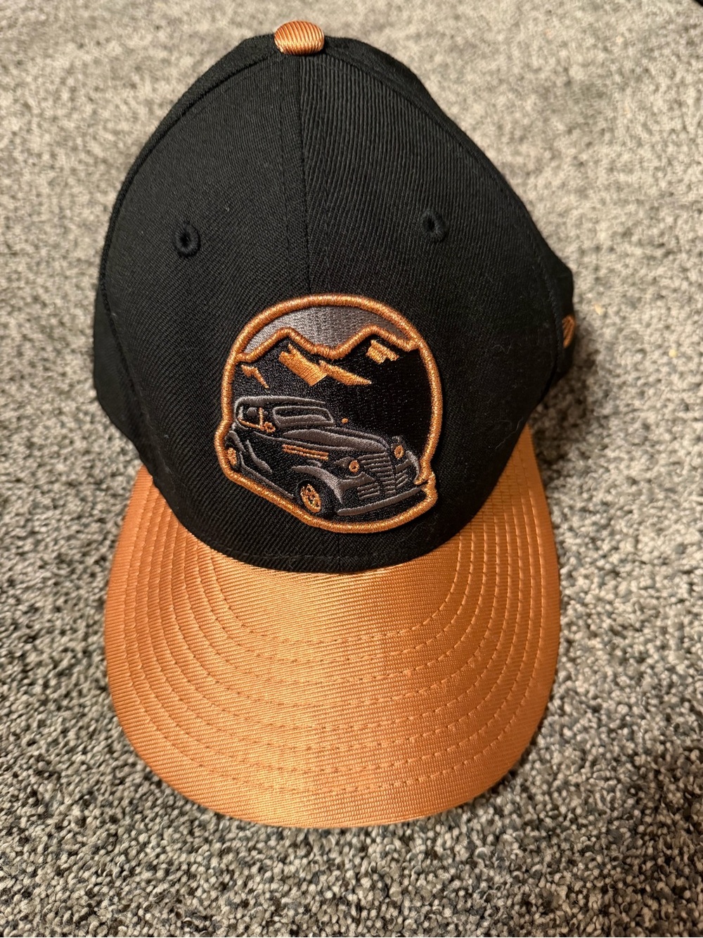 Hat Club Exclusive New Era 59FIFTY West Virginia Moonshiners Fitted Hat Sz 7 3/8
